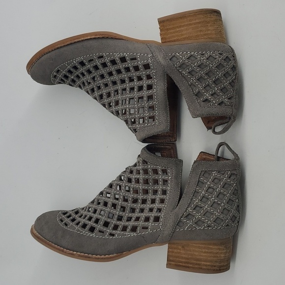Anthropologie Jeffrey Campbell Suede Ankle Boots Size 8.5 - Picture 11 of 16